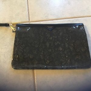 Travel makeup bag